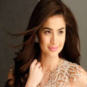 Anne Curtis